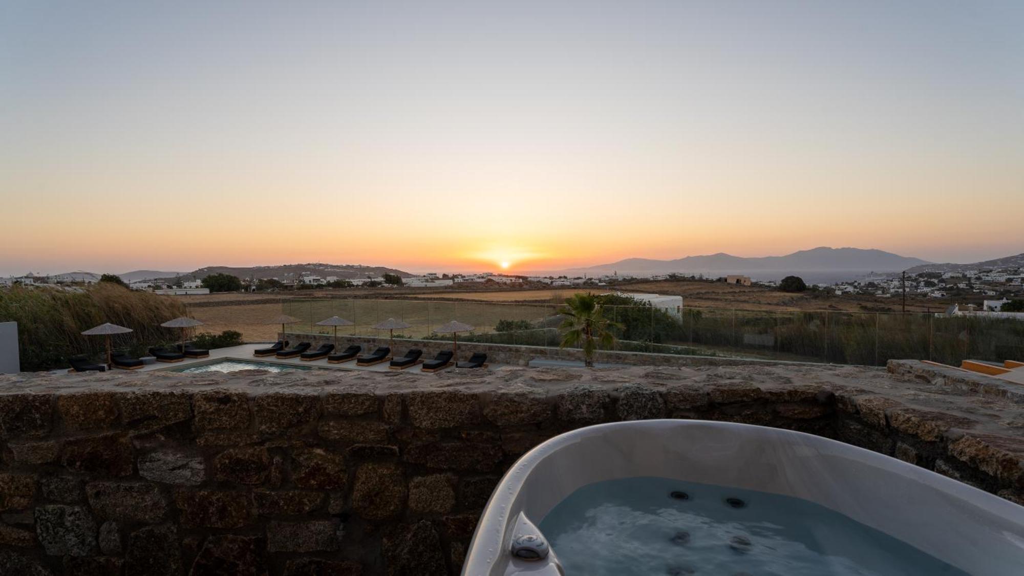 Regency Sunset Suites Mykonos Town Exterior foto